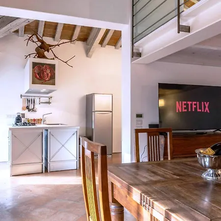 Appartement Luxe Paradise - 4 Person, Historic Center *