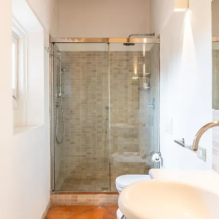 Luxe Paradise - 4 Person, Historic Center Appartement *